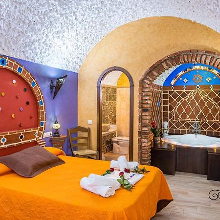 Cazorla Casas Cueva Guest House Hinojares ภายนอก รูปภาพ