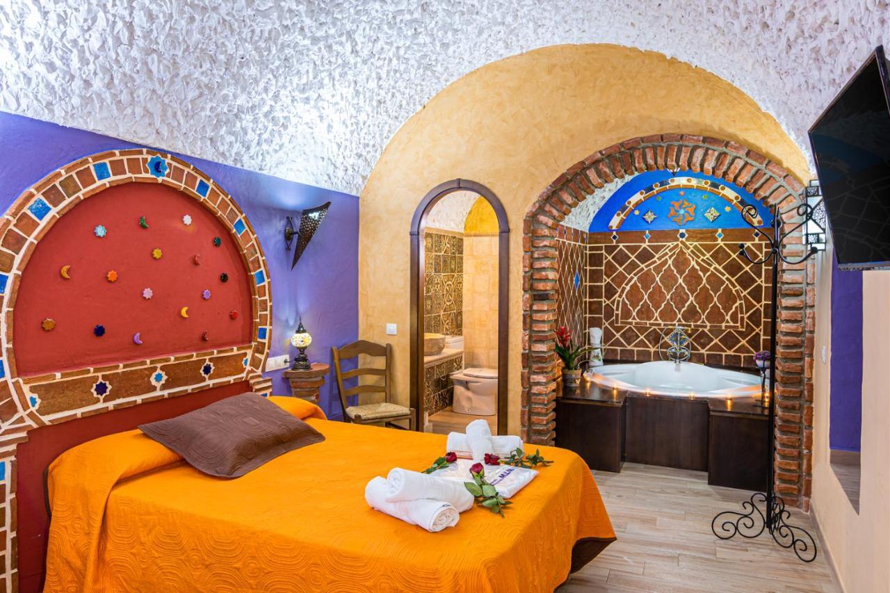 Cazorla Casas Cueva Guest House Hinojares ภายนอก รูปภาพ