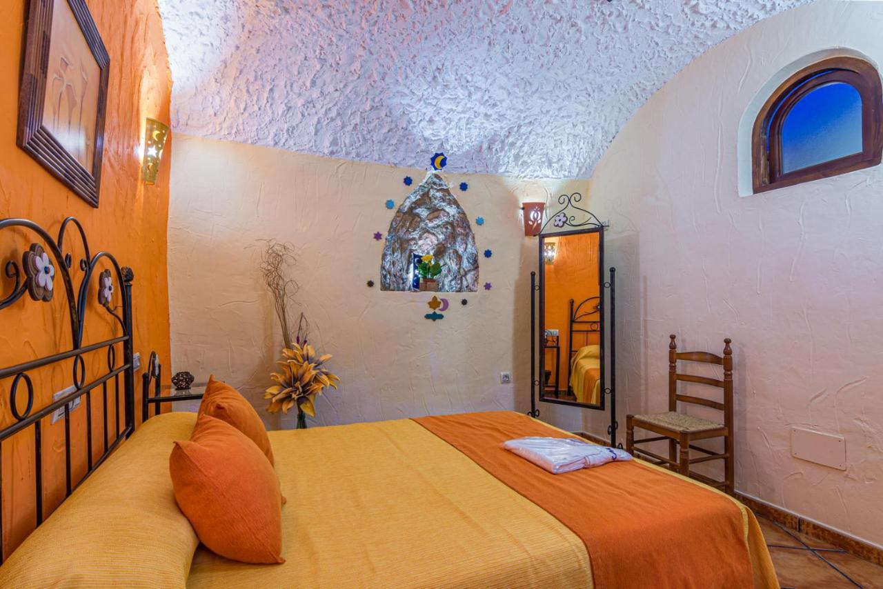 Cazorla Casas Cueva Guest House Hinojares ภายนอก รูปภาพ