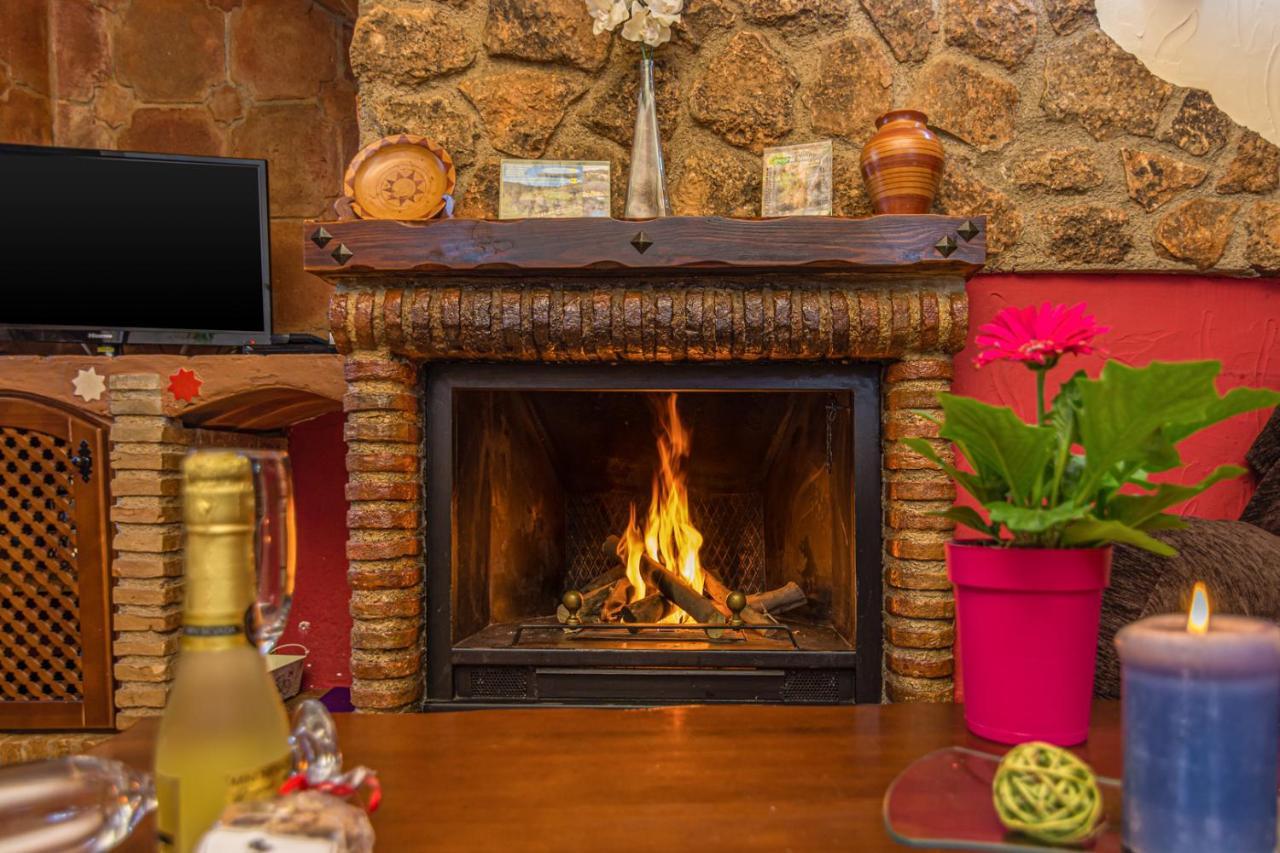 Cazorla Casas Cueva Guest House Hinojares ภายนอก รูปภาพ