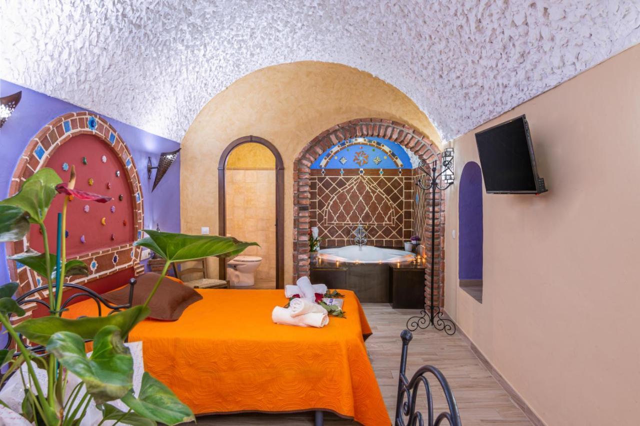 Cazorla Casas Cueva Guest House Hinojares ภายนอก รูปภาพ