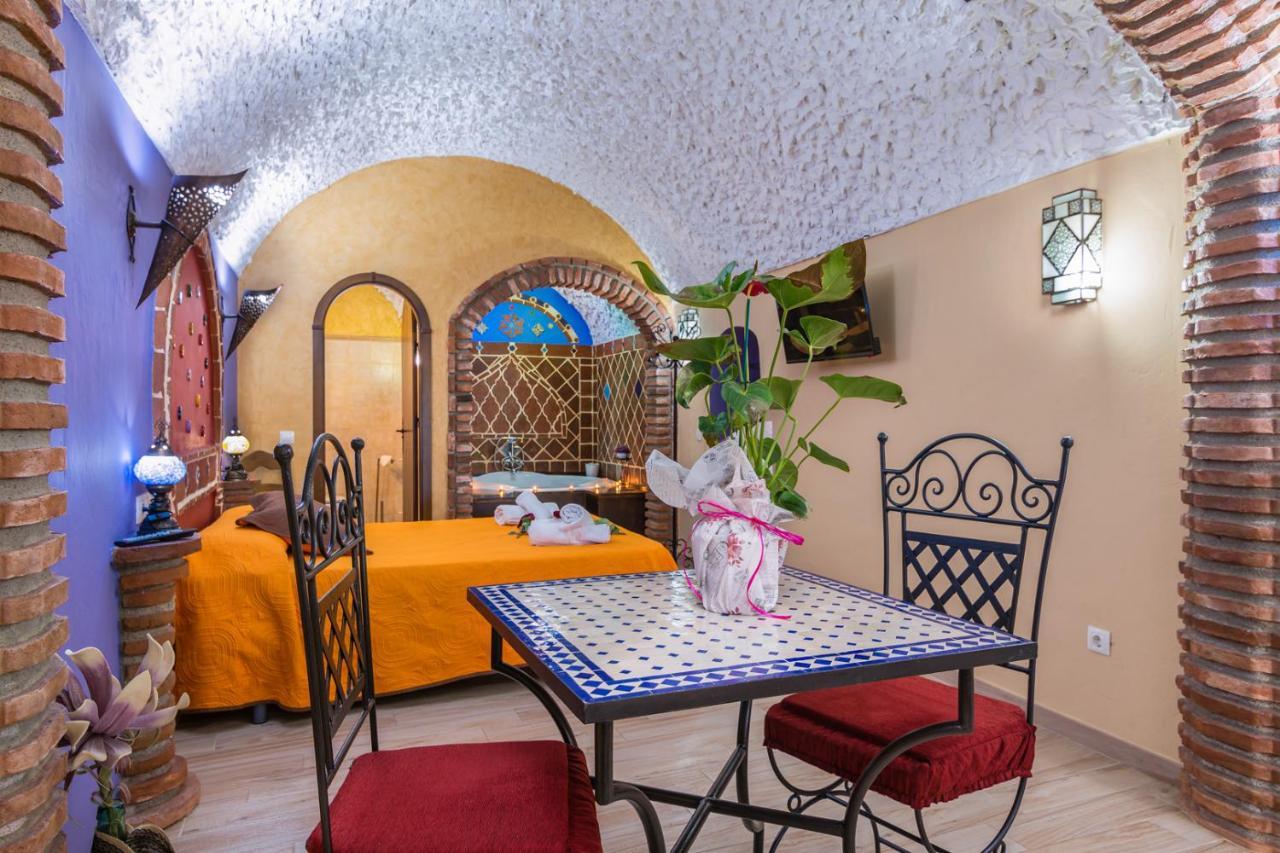 Cazorla Casas Cueva Guest House Hinojares ภายนอก รูปภาพ